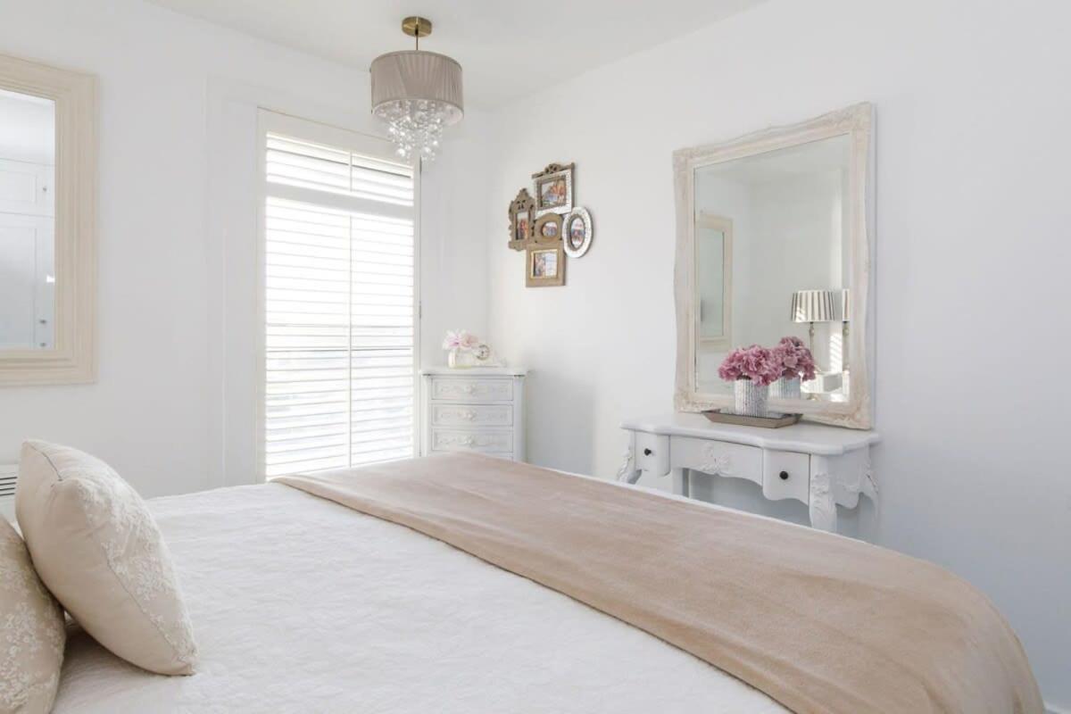 Two Bed Seafront Escape In East Wittering Διαμέρισμα Εξωτερικό φωτογραφία