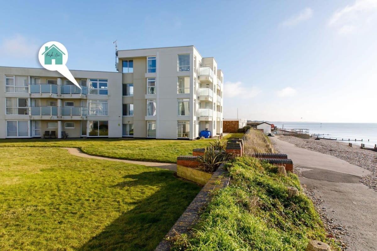 Two Bed Seafront Escape In East Wittering Διαμέρισμα Εξωτερικό φωτογραφία